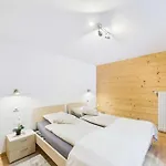 Vacation In Ideal For Families סאס-גרונד